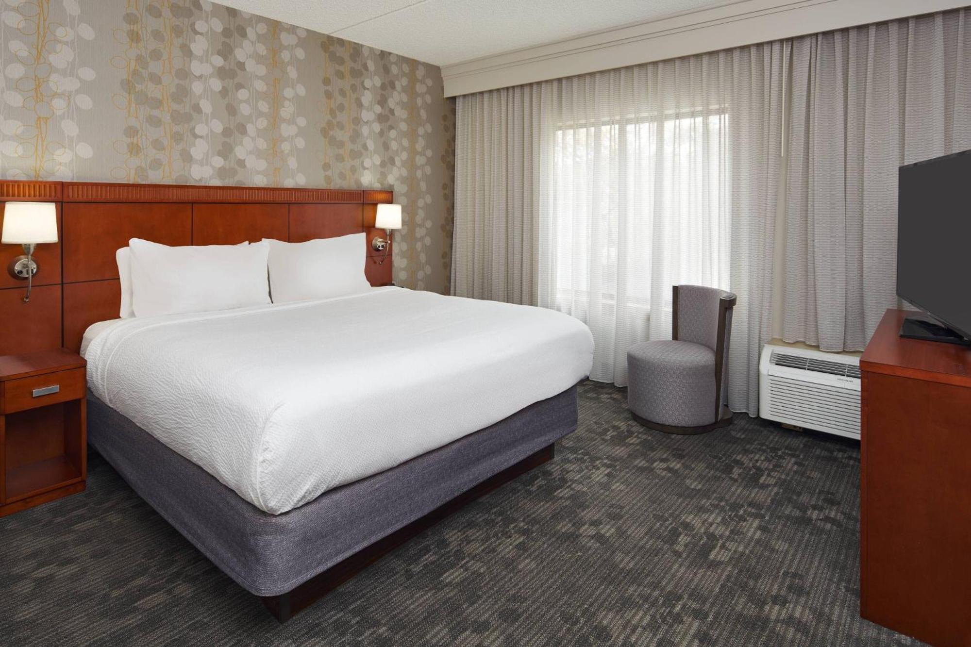 Courtyard Chicago Wood Dale / Itasca Hotel Exterior photo